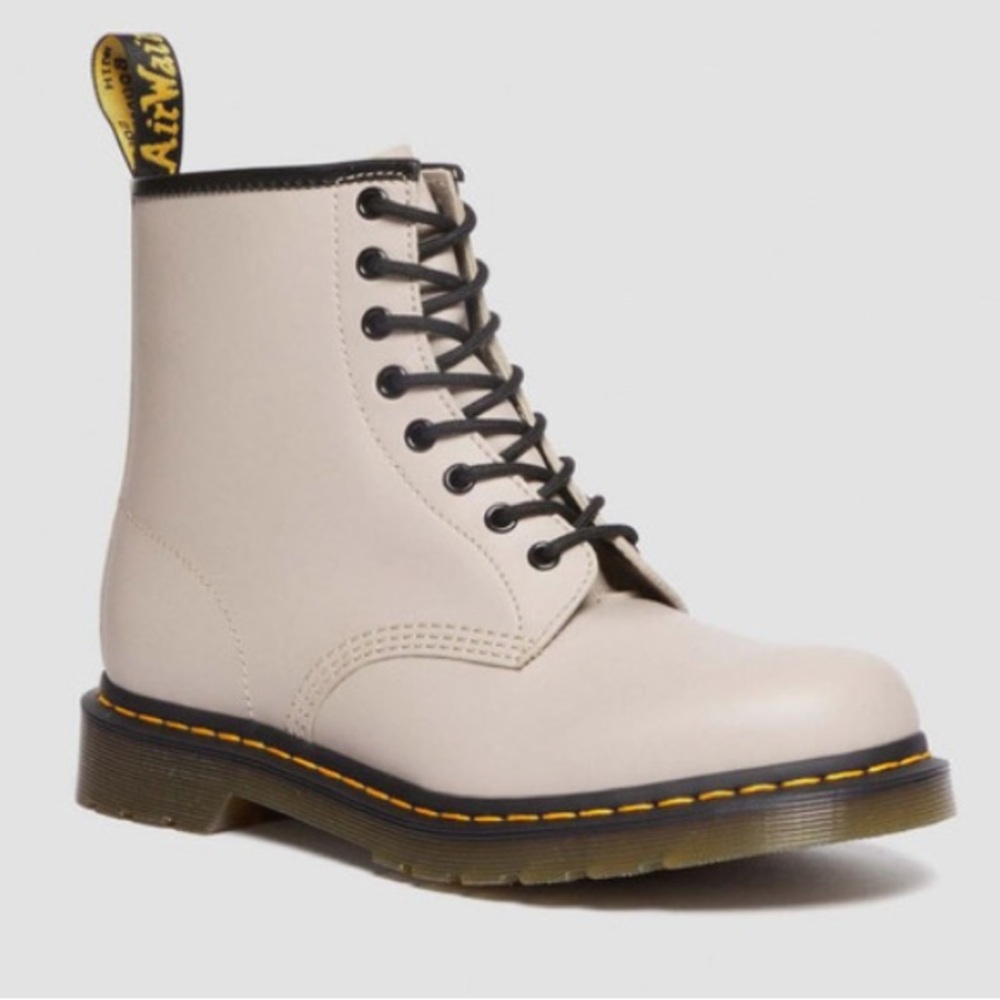 Dr. Martens 1460 Smooth Leather Boots in Vintage Taupe
